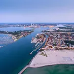 Ferienhaus am Yachthafen, Moewe