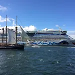 Ferienhaus am Yachthafen, Moewe