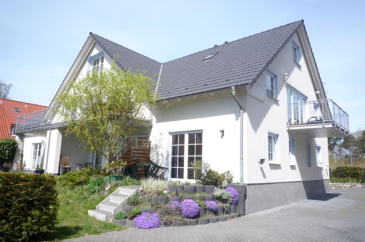 Ferienhaus Am Yachthafen, Moewe Apartment Rostock